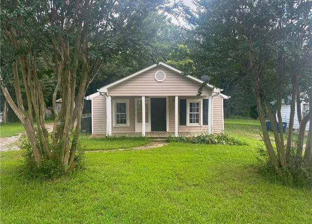 Property at 2730 Eastwood Dr, Winston-salem, NC 27105, 3 beds, 2 baths