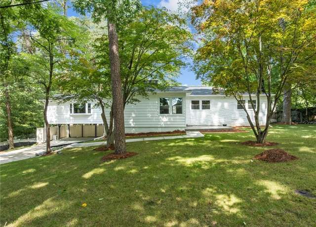 Property at 105 Forestdale Dr, Jamestown, NC 27282, 4 beds, 3 baths