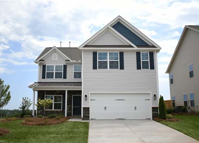Property at 2927 Flat Rock Dr #17, Winston-salem, NC 27127, 4 beds, 2.5 baths
