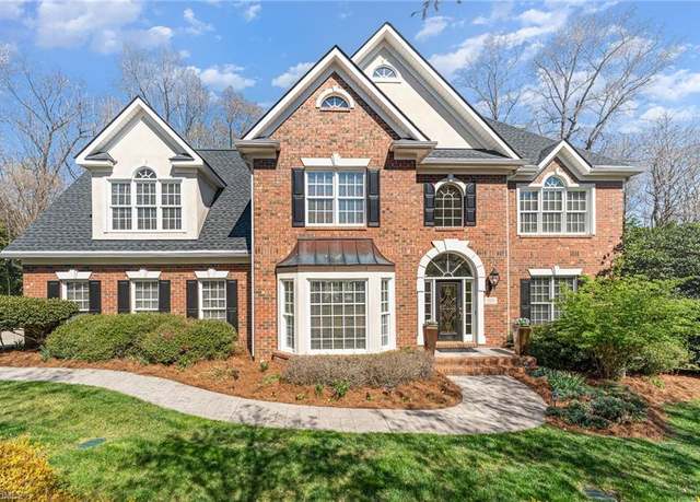 Property at 315 Winrow Dr, Jamestown, NC 27282, 5 beds, 4.5 baths