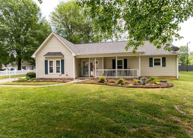 Property at 106 Unity Ln, Kernersville, NC 27284, 4 beds, 3 baths