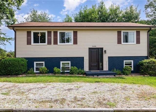 Property at 7098 E Fork Rd, High Point, NC 27265, 3 beds, 2 baths