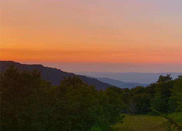 Property at 301 Pinnacle Inn Rd #4315, Beech Mountain, NC 28604, 2 beds, 2 baths