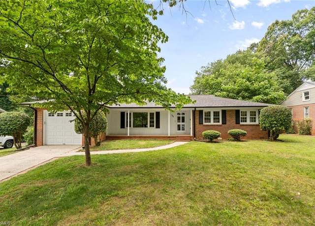 Property at 736 S Westview Dr, Winston-salem, NC 27103, 3 beds, 2.5 baths