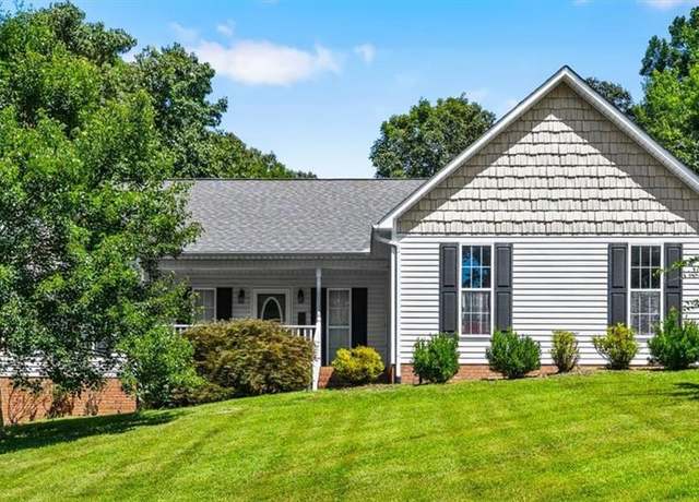Property at 14 Shanda Ct, Thomasville, NC 27360, 3 beds, 2 baths