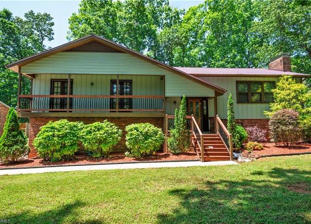 Property at 1625 Eagle Crest Dr, Pfafftown, NC 27040, 4 beds, 2.5 baths