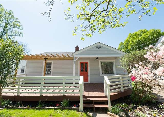 Property at 1107 Parish St, Greensboro, NC 27408, 3 beds, 2 baths