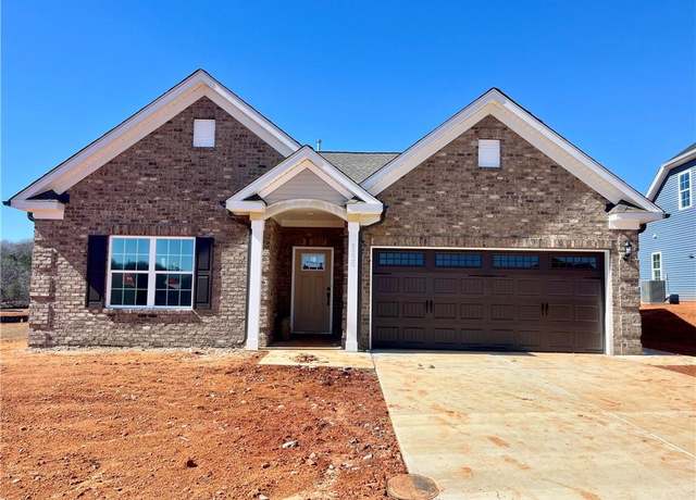 Property at 5230 Spicewood Lake Ln, Winston-salem, NC 27106, 3 beds, 2 baths