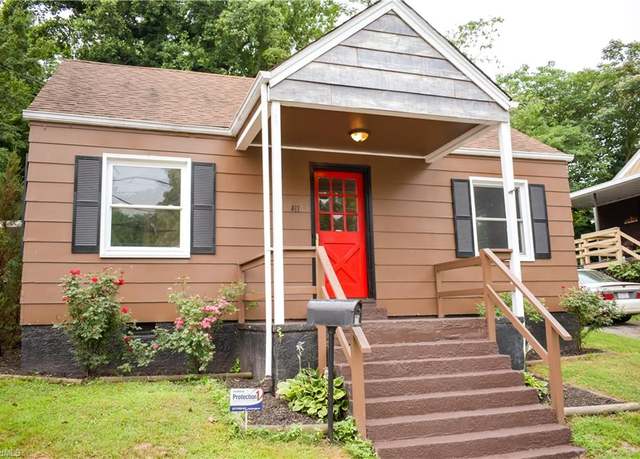 Property at 411 Pippen St, Mount Airy, NC 27030, 2 beds, 1 bath
