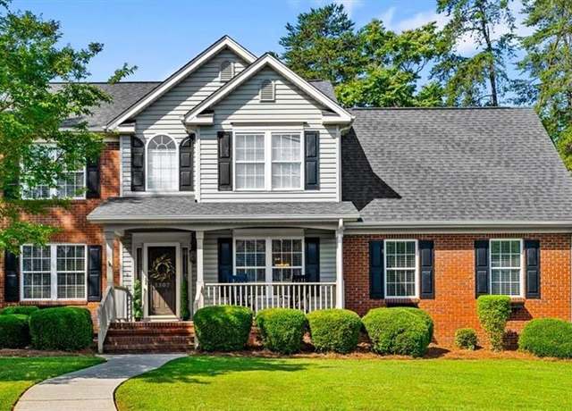 Property at 1307 Merlin Cir, Reidsville, NC 27320, 4 beds, 2.5 baths