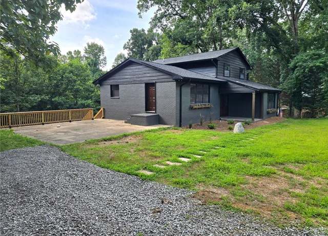 Property at 115 Cornelius Ave, Mount Airy, NC 27030, 4 beds, 3 baths