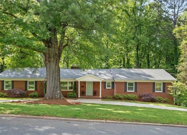 Property at 980 Kenleigh Cir, Winston-salem, NC 27106, 4 beds, 3 baths