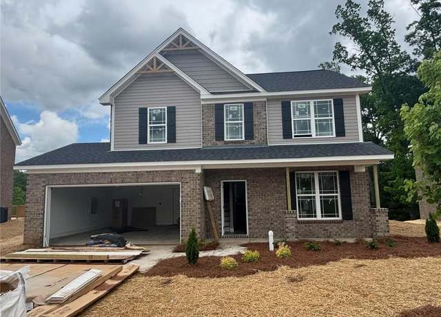 Property at 4521 Olivine Ln, Pfafftown, NC 27040, 3 beds, 2.5 baths