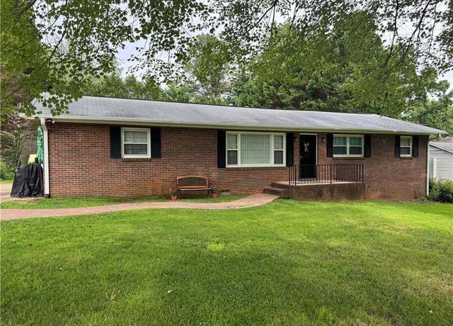 Property at 5105 Yukon Rd, Walkertown, NC 27051, 3 beds, 1.5 baths