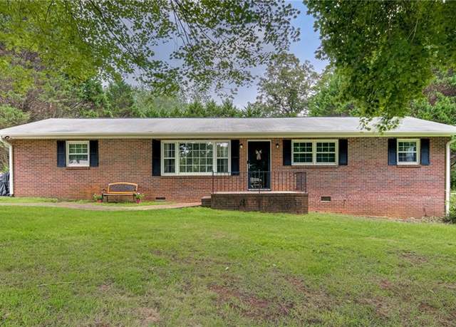 Property at 5105 Yukon Rd, Walkertown, NC 27051, 3 beds, 1.5 baths