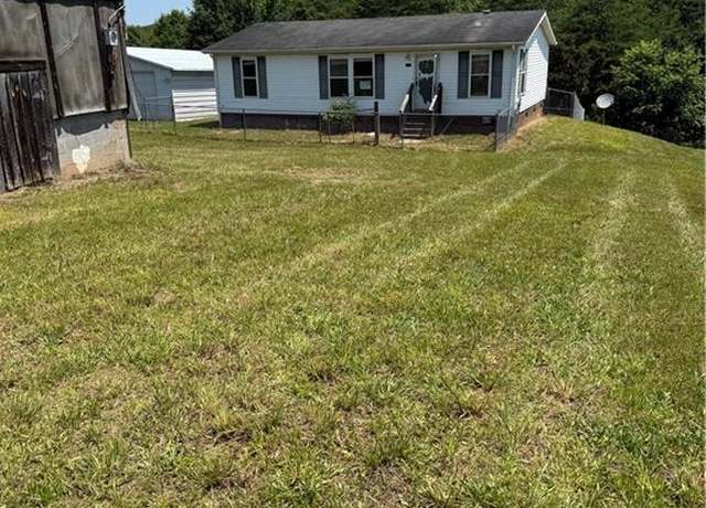 Property at 1010 Kayla Ridge Rd, Walnut Cove, NC 27052, 3 beds, 2 baths
