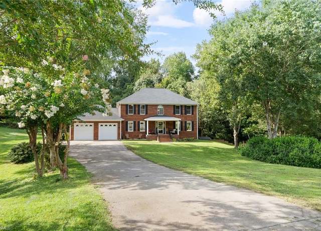 Property at 157 Ashbury Ct, Lexington, NC 27295, 4 beds, 3.5 baths