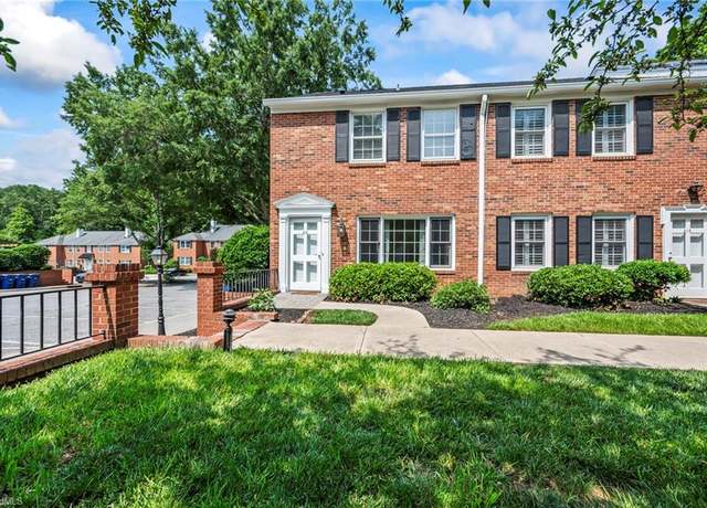 Property at 319 Hanover Arms Ct, Winston-salem, NC 27104, 2 beds, 2.5 baths