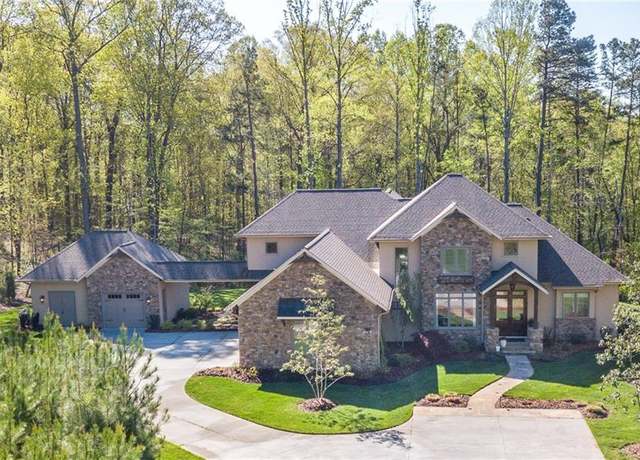 Property at 503 Wyndwood Dr, Jamestown, NC 27282, 4 beds, 4.5 baths