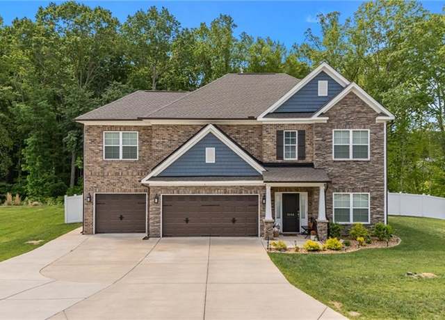 Property at 2456 Redwood Hill Run, Kernersville, NC 27284, 4 beds, 2.5 baths