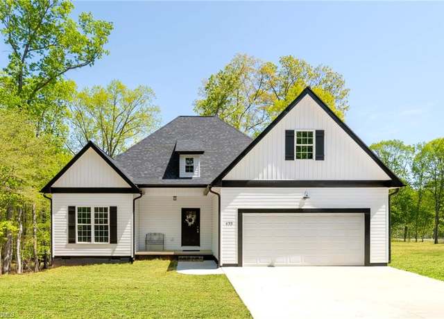 Property at 433 E Brookwood Ave, Liberty, NC 27298, 4 beds, 2.5 baths