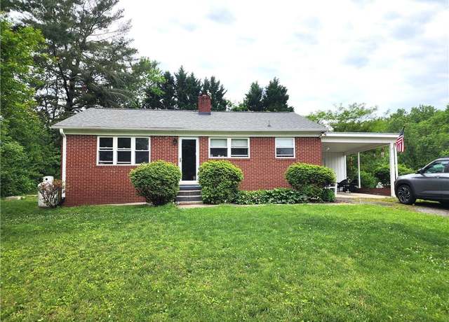 Property at 156 Hilda Dr, Mount Airy, NC 27030, 2 beds, 1 bath