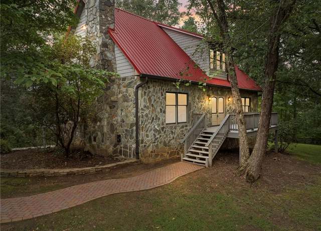 Property at 1045 Toad Hill Dr, Westfield, NC 27053, 3 beds, 2.5 baths