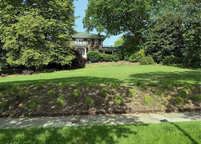 Property at 1601 College Park Dr, Greensboro, NC 27403, 4 beds, 3 baths