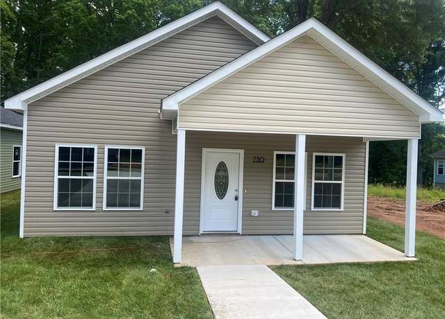Property at 727 Meadowgreen Village Dr, Eden, NC 27288, 3 beds, 2 baths