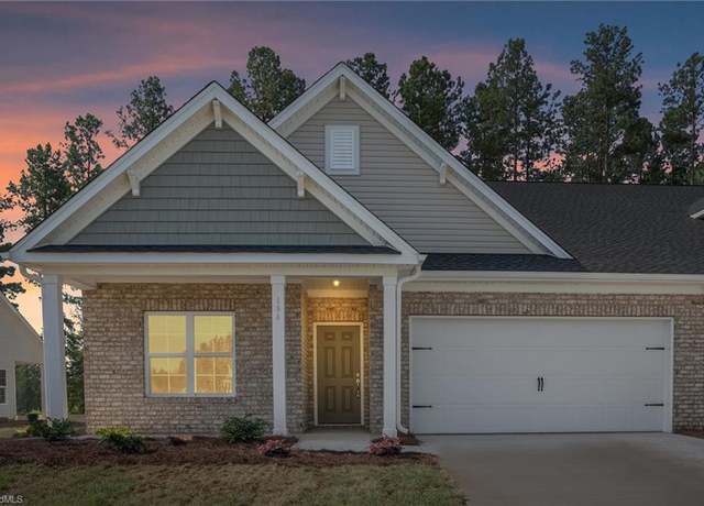 Property at 902 Beeson Ct, Clemmons, NC 27012, 2 beds, 2 baths