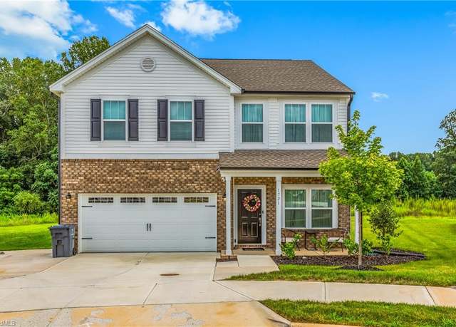 Property at 1721 Eagle View Dr, Kernersville, NC 27284, 4 beds, 2.5 baths