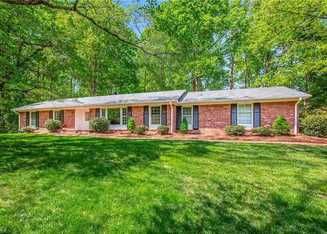 Property at 6959 Mendelssohn Dr, Clemmons, NC 27012, 3 beds, 2 baths