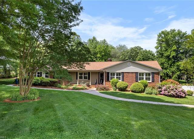 Property at 210 Cokesbury Dr, Kernersville, NC 27284, 3 beds, 4 baths