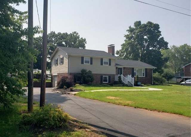 Property at 5735 Phelps Cir, Winston-salem, NC 27105, 3 beds, 2 baths