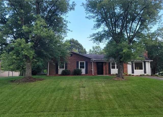 Property at 313 Farmstead Rd, King, NC 27021, 3 beds, 2 baths