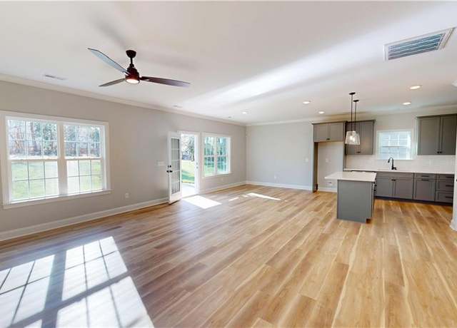 Property at 3043 Loch Dr, Winston-salem, NC 27106, 4 beds, 3 baths