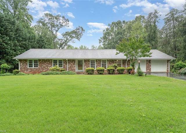 Property at 3980 Philpark Dr, Winston-salem, NC 27106, 3 beds, 2 baths