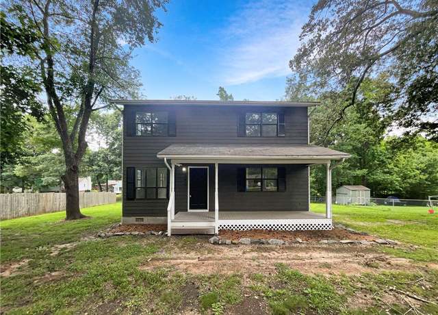 Property at 3877 Welcome Arcadia Rd, Lexington, NC 27295, 3 beds, 2.5 baths