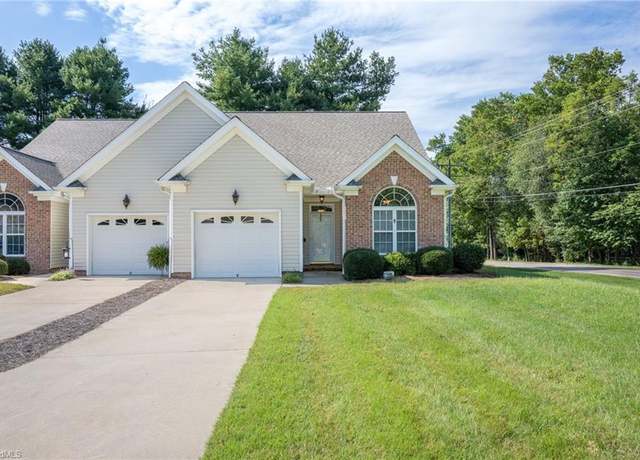 Property at 6602 Clemmons Ct, Clemmons, NC 27012, 2 beds, 2 baths