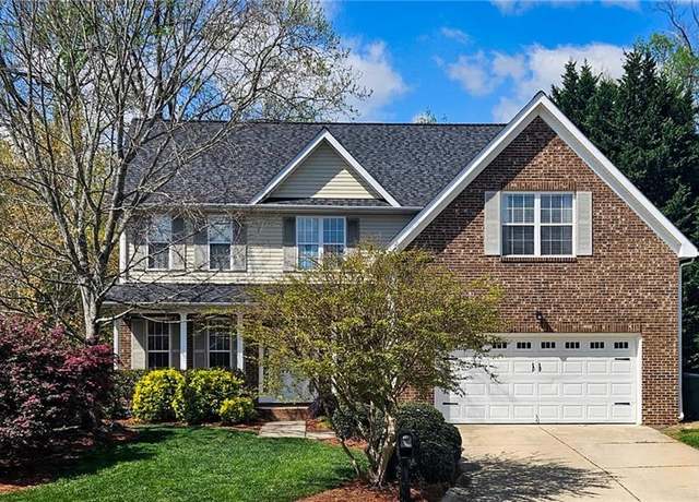 Property at 4521 Camden Ridge Dr, Greensboro, NC 27410, 5 beds, 3.5 baths