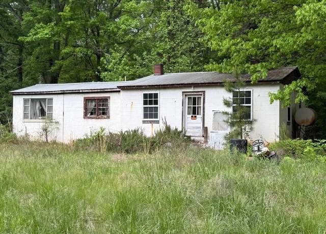 Property at 239 Swicegood St, Mocksville, NC 27028, 2 beds, 1 bath