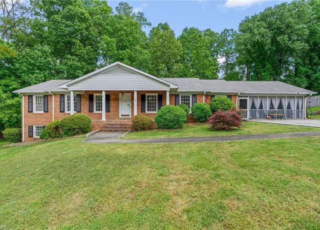 Property at 938 Croyden St, High Point, NC 27262, 4 beds, 3 baths