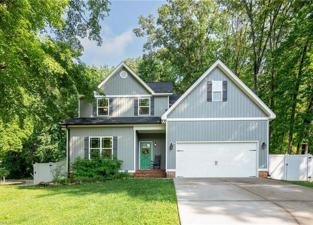 Property at 385 Apache Dr, Winston-salem, NC 27107, 3 beds, 2.5 baths