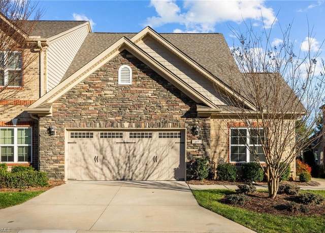 Property at 405 Zurich Ct, Winston-salem, NC 27127, 2 beds, 3 baths