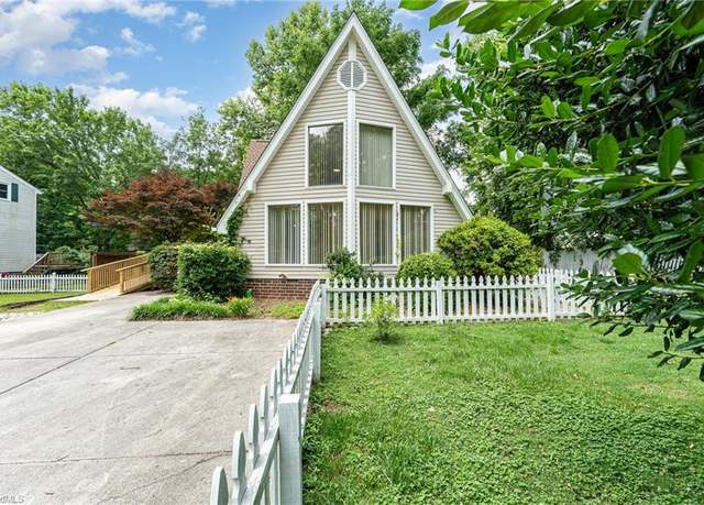 Property at 2161 Rivermeade Dr, High Point, NC 27265, 3 beds, 2 baths