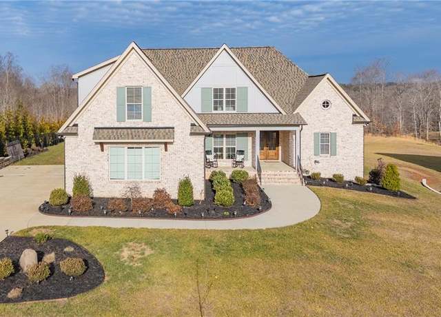 Property at 2005 Bob Jessup Dr, Greensboro, NC 27455, 4 beds, 4 baths