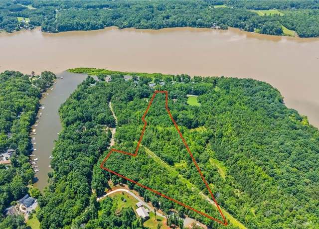 Property at 3010 Riverside Dr, Lexington, NC 27292