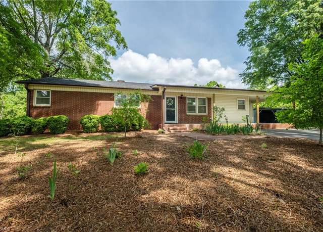 Property at 1401 Walnut St, Reidsville, NC 27320, 4 beds, 1 bath