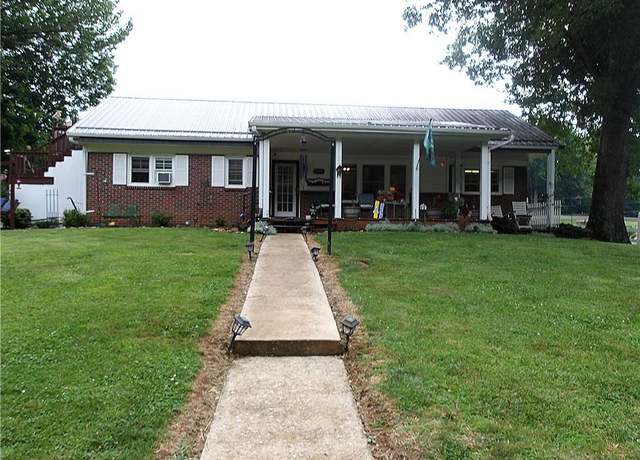 Property at 1406 Rainbow Trl, Boone, NC 28607, 3 beds, 2 baths