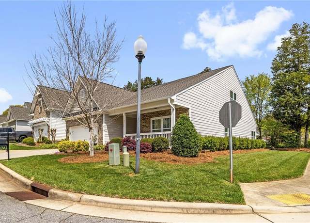 Property at 3711 Littlebrook Dr, Clemmons, NC 27012, 4 beds, 3 baths